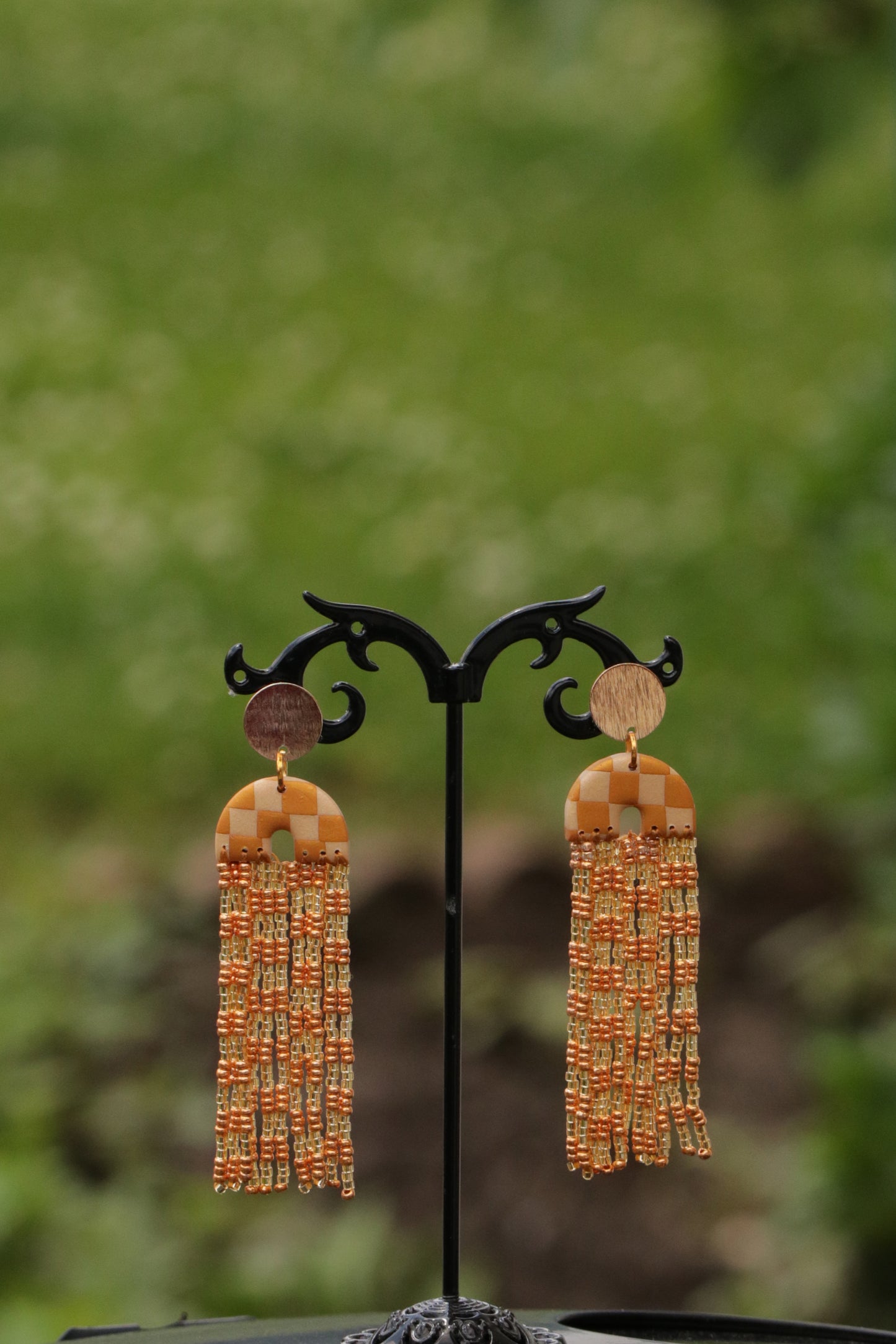 Beaded Checkered Arches